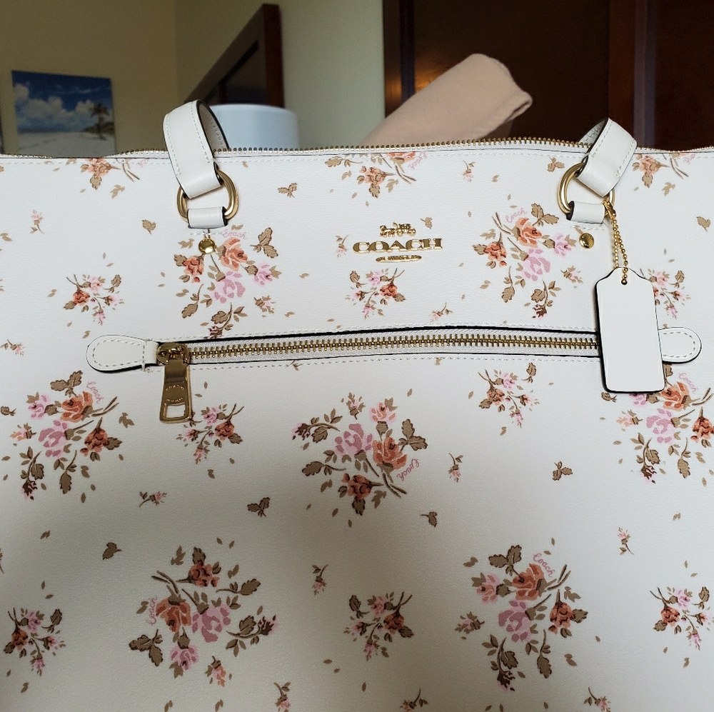 Handbag